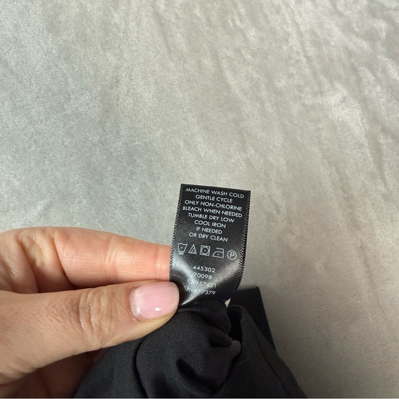 Ann Taylor Petite Black Knee-Length Pencil Skirt Size 8P - Picture 9 of 9